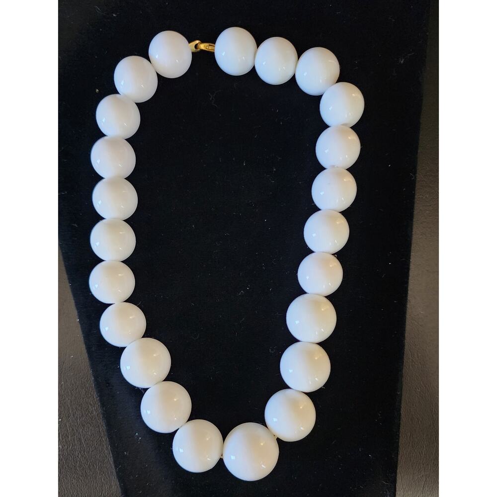 VTG Park Lane Color Connections White Bead Necklace, Cuff Bracelet & Earring Set - Picture 3 of 13